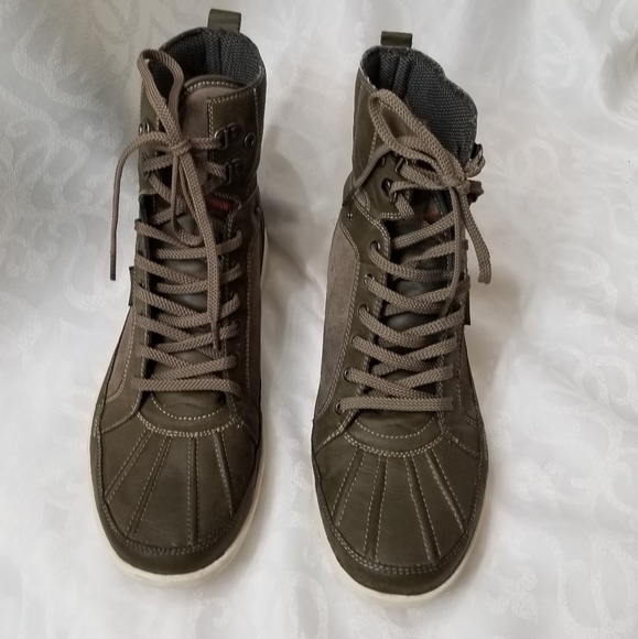 high top stacy adams